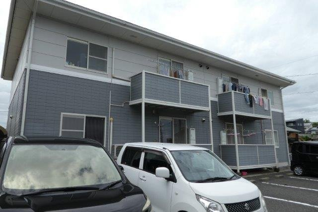 岡山市南区箕島のアパートの外観