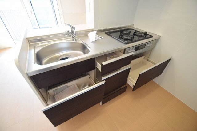 ディエゴ西船のキッチン|キッチン下部収納