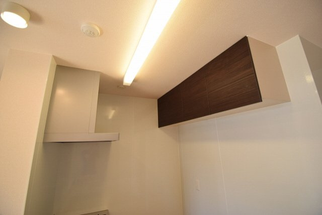 ディエゴ西船のキッチン|キッチン上部収納