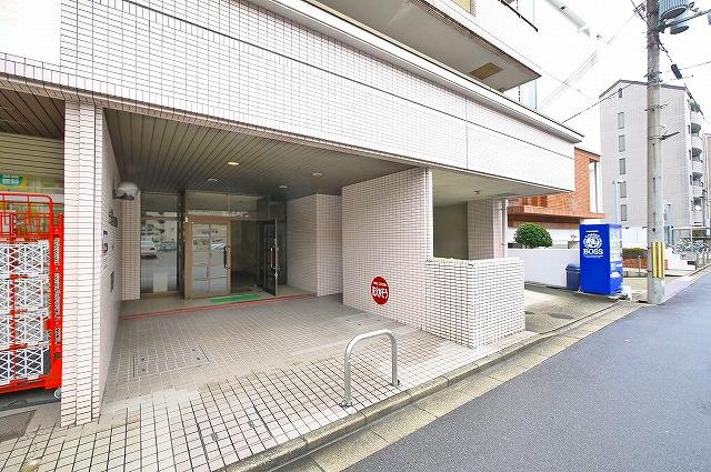 矢埜ハイツのエントランス|重厚感のあるエントランスです