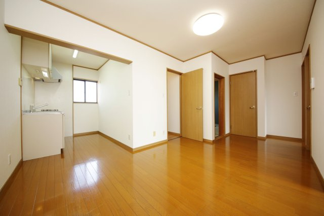 メイプルタウン小林の内装