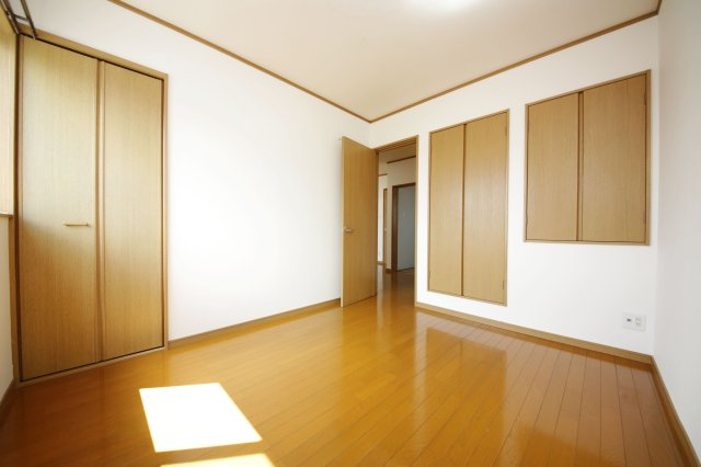 メイプルタウン小林の内装