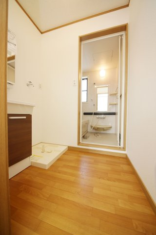 メイプルタウン小林の洗面所