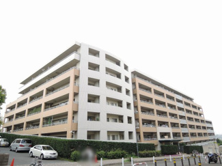 【外観】 | 6階・角部屋住戸。北側の窓からは東京方面の夜景を見渡せます。