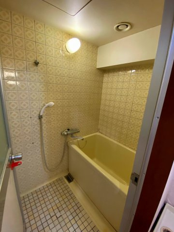 グランドハイツ本町の浴室