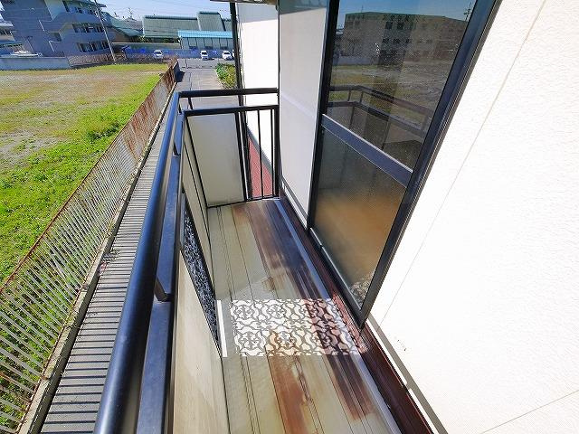 ルミエール二階堂のバルコニー|南向きの陽当たり良好なバルコニーです