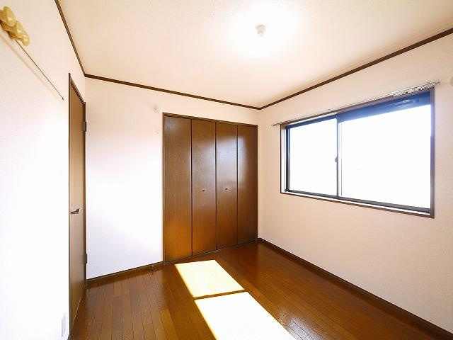 ルミエール二階堂の内装|落ち着いた色調の洋室です