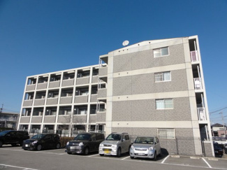 【駐車場】 | 建物の横に駐車場があります