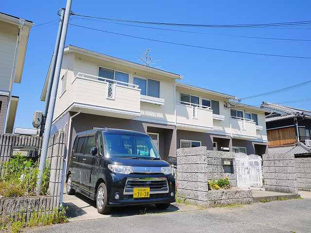 レイクビレッジ好村Aの外観|外観は落ち着いています