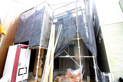 【外観】 | 山科区西野大鳥井町　新築戸建 | 《ローンの事やお家探しのご相談は（株）ゆいホームにお任せ下さい。ちょっとした疑問にも解りやすくお応えします。》お気軽にどうぞ(^^)/