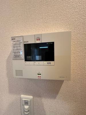 【セキュリティ】 | シャンペトル | 防犯対策に有効なカメラ付きインターホン！突然の来客にもバッチリ対応できちゃいます☆