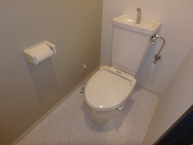 パークサイドJ2 B棟のトイレ