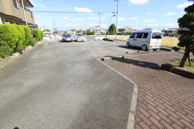 【駐車場】 | グランシャリオＮ棟 | 駐車場です
