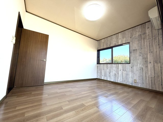 五木田3203邸の洋室