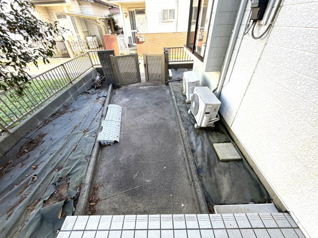 五木田3203邸の庭