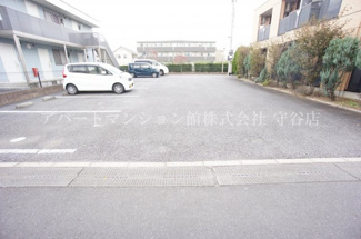 【駐車場】