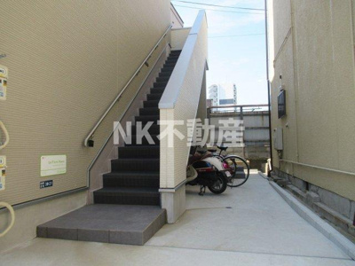 【エントランス】 | La Fiore Hana(ラ・フィオーレ　ハナ）（放出賃貸） | エントランスです