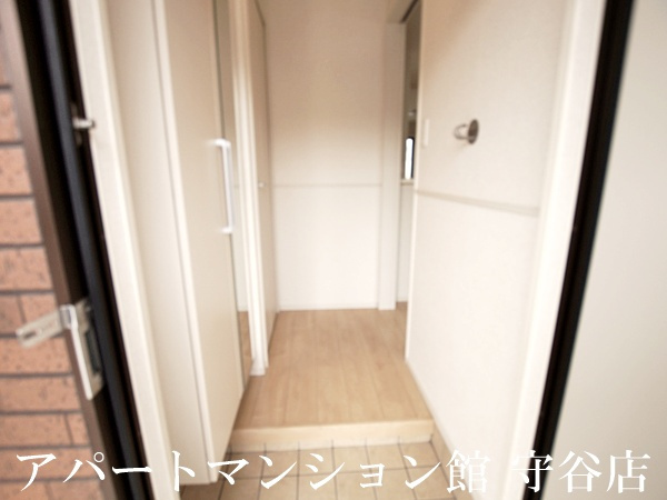 ラ　テール　ミーの玄関