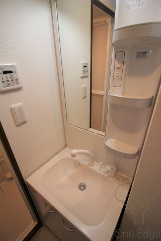 Goパレス福島の独立洗面台