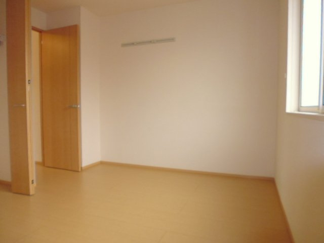 倉敷市東塚３丁目のアパートの子供部屋