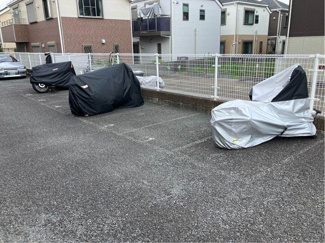 【その他共用部分】 | 敷地内にバイク置き場を完備しています！バイクをお持ちの方にオススメです♪