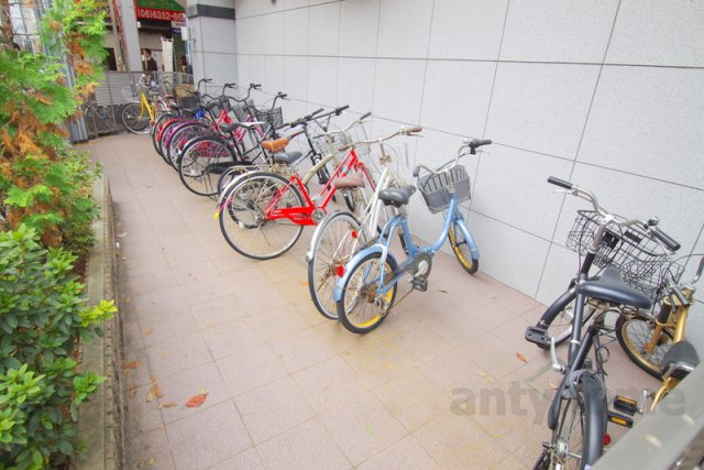 グランディールタカラの駐車場