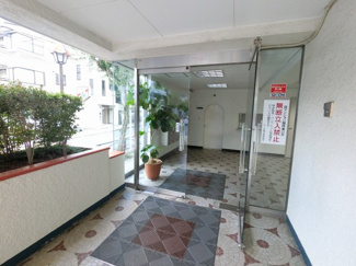 【エントランス】