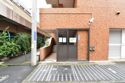 【その他共用部分】 | ライオンズマンション横浜駅東 | ゴミ置場