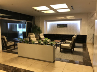 【ロビー】 | 1階ロビーはとても落ち着いた印象です♪