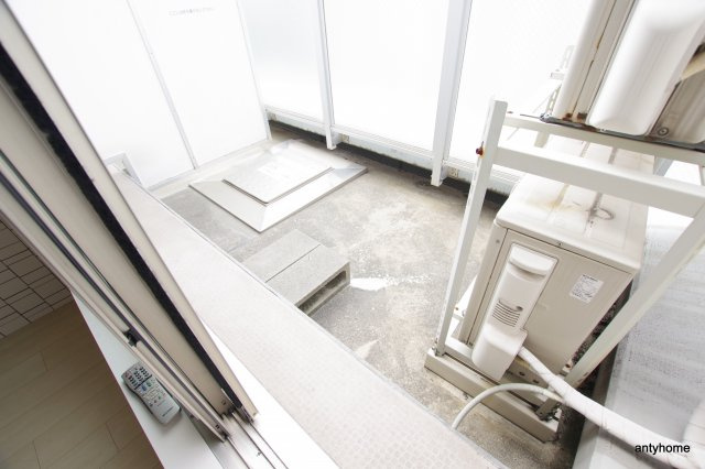 オアシス梅田　仲介手数料無料のバルコニー