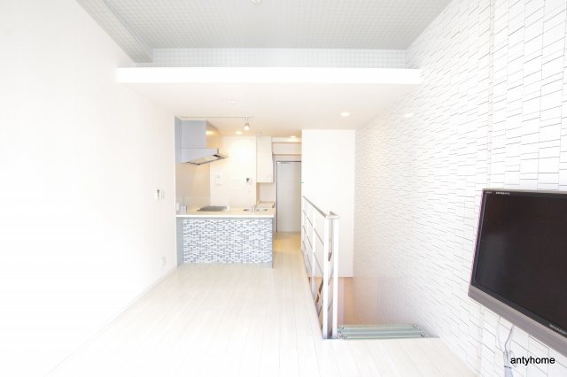 オアシス梅田　仲介手数料無料の洋室