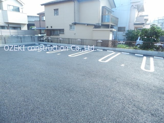 ラ・フォンテの駐車場