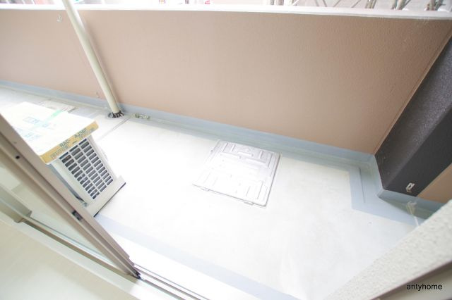 ローランズ（LOWLANDS）西天満のバルコニー