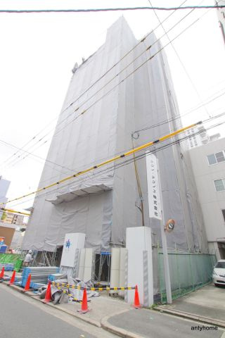 ローランズ（LOWLANDS）西天満の外観