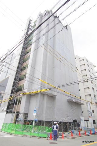 ローランズ（LOWLANDS）西天満の外観