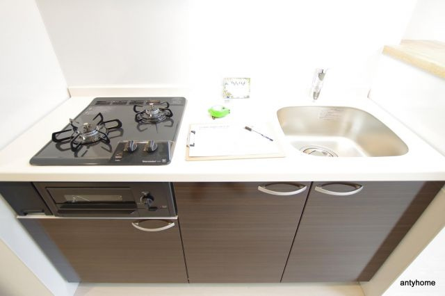 ローランズ（LOWLANDS）西天満のキッチン