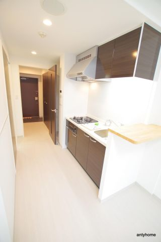 ローランズ（LOWLANDS）西天満のキッチン