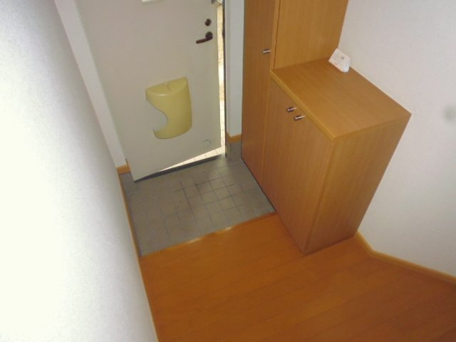 フルールＢの玄関