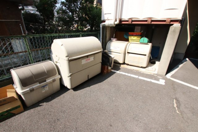 【その他共用部分】 | メゾン深井 | 敷地内ゴミ捨場