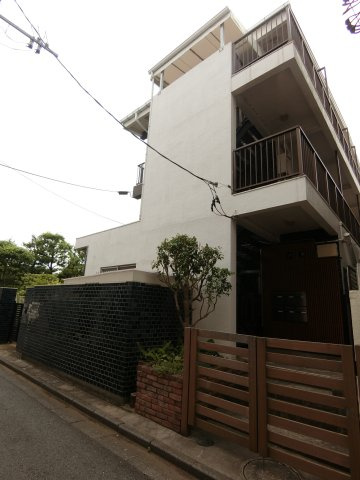 宮崎マンションのエントランス|他のお部屋の参考写真となります。