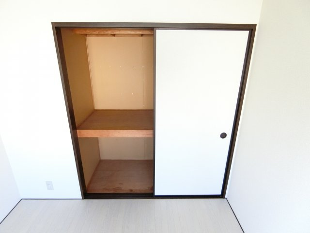 寿里マンションの収納