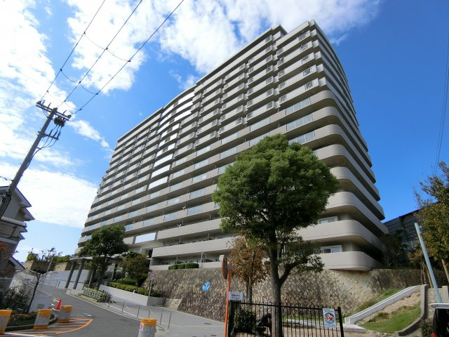 パレス朝霧の外観