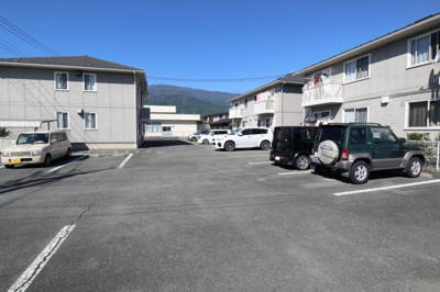 【駐車場】 | ハピネス甲西A