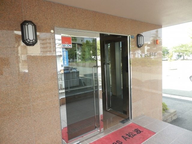 ラムセスＡ松波のエントランス|サンプル写真となります。