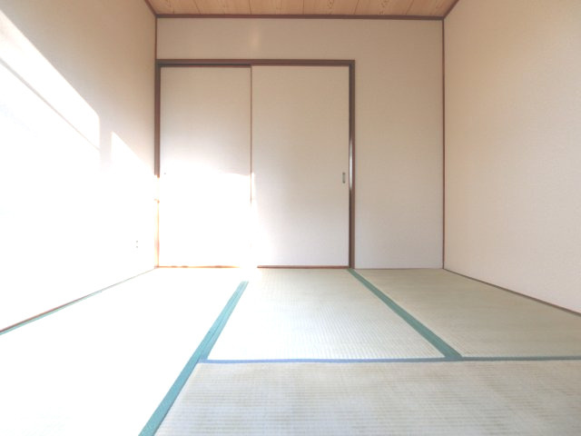 コーポ金剛グリーンタウンの和室