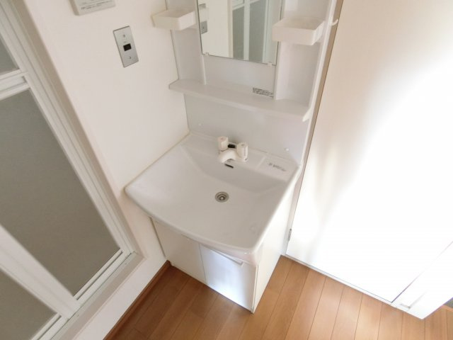 コーポ金剛グリーンタウンの独立洗面台