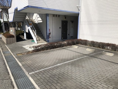 【駐車場】 | フローレス八番館