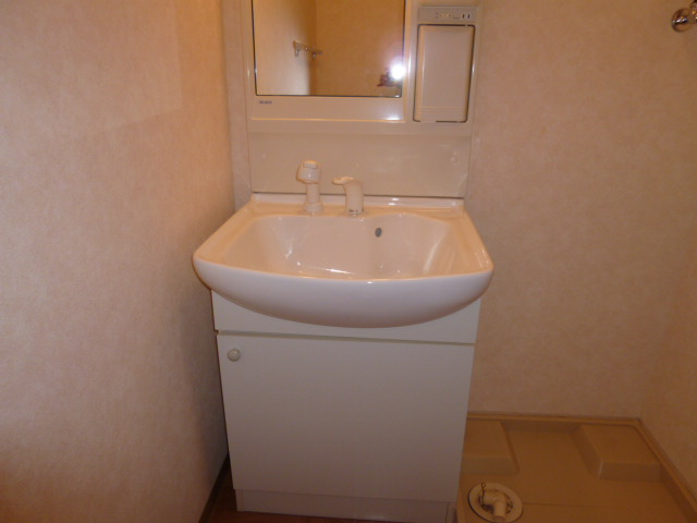 リベルテ北畝の独立洗面台|洗髪洗面化粧台