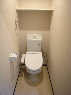 【トイレ】 | センプリス | バストイレ別。温水洗浄便座付き。