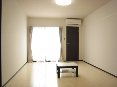 【居間・リビング】 | センプリス | 同タイプ・洋室約8.8帖